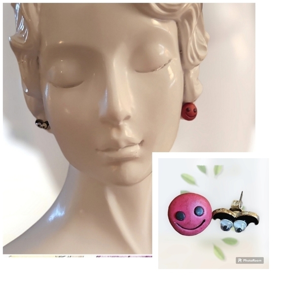 3/$30 VTG Mismatched Happy Emoji Google Eyes Post Earrings - Picture 1 of 4